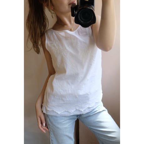 white embroidery tank top