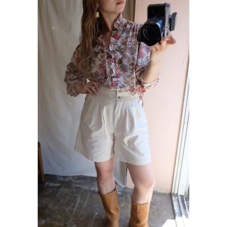 ivory short pants