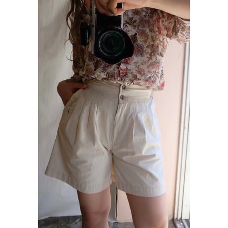 ivory short pants