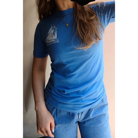 vintage blue T-shirt