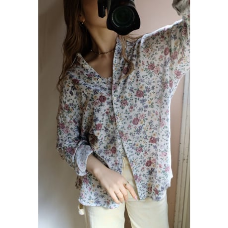 white flower shirt