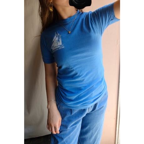 vintage blue T-shirt