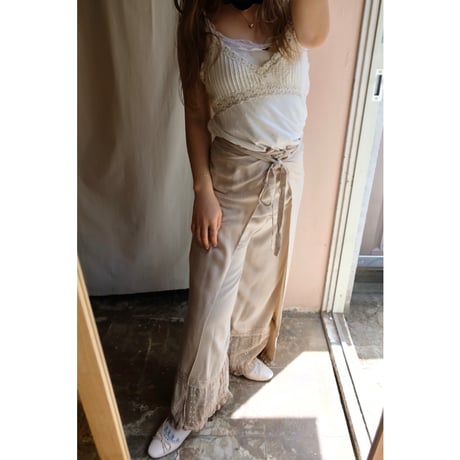 sand beige embroidery pants