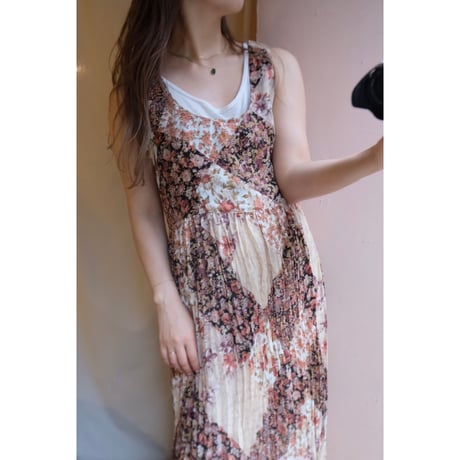 flower pleats one-piece
