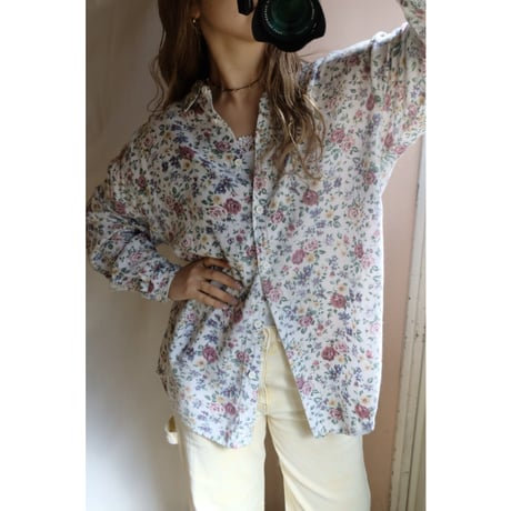 white flower shirt