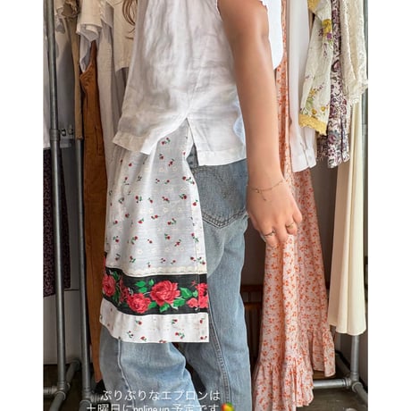 80‘s apron/flower