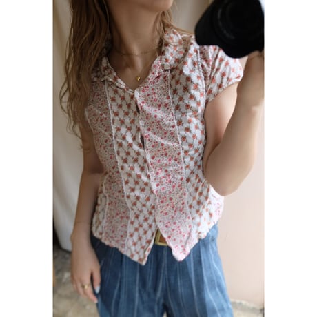 flower french sleeve blouse