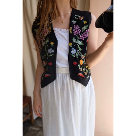 black fruit vest