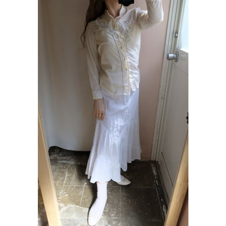 vintage ivory design shirt