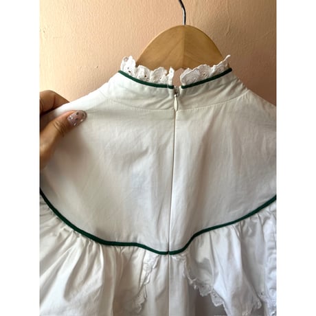 green line frill blouse