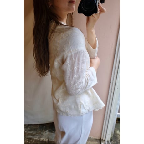 ivory embroidery blouse