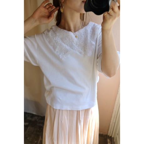vintage white lace T-shirt