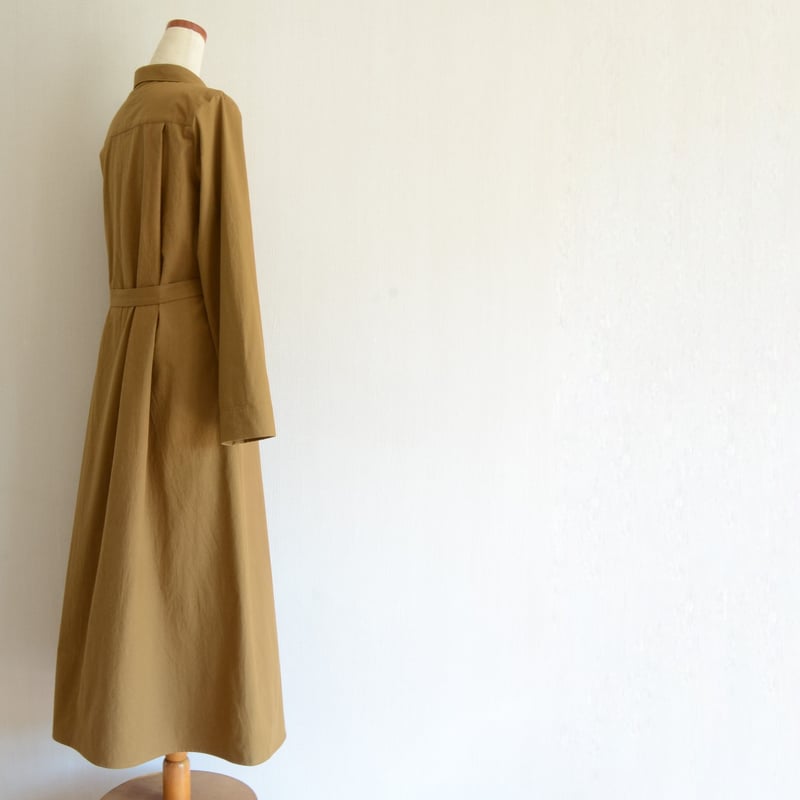 【専用】マイストラーダ　大人綺麗め　フロントプリーツシャツワンピース　キャメル 一部追加予約》SHIPS any:〈洗濯機可能〉ピーチスキン サイド