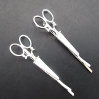 ヘアアクセサリー　はさみクリップ（２個）U0030