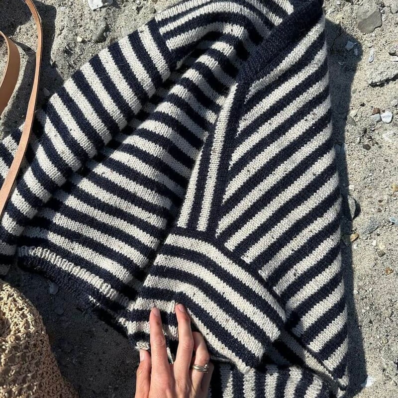 翻訳編図付キット Olga Sweater | K2tog Yarn and Handmade