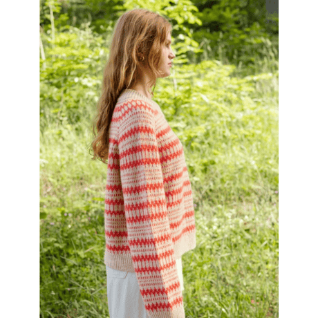 日本語文章パターン付キット Kleiva Ladies Sweater from 2410 Norske Ikoner