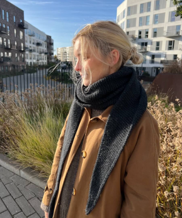 翻訳編図付キット Sophie Shawl | K2tog Yarn and Handmade