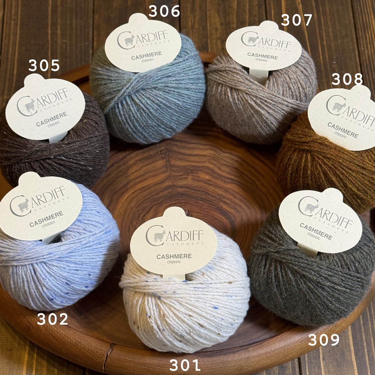 未使用 KHADI & CO カディー&コー　マルチカバー　ウール　白黒 knit-02284 透かし編み モヘア ニット プルオーバー エクリュ