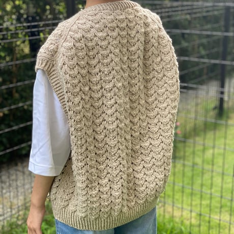 日本語文章パターン付キット Aura Vest (Eco Merino DK & long version) size 2