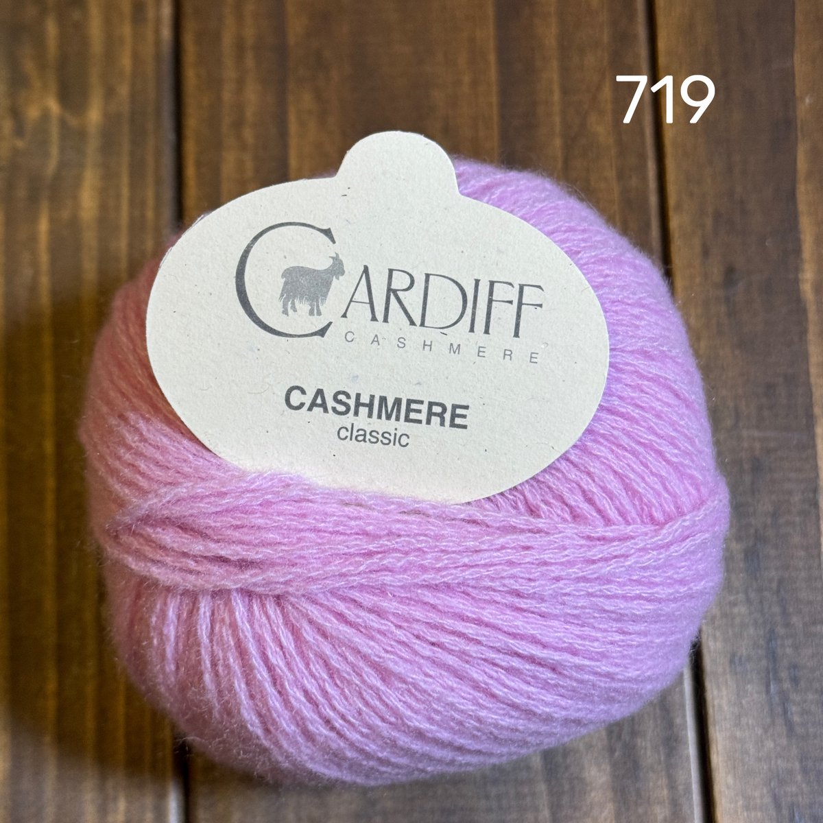 Cardiff] Classic - 719 (Vichy) | K2tog Yarn an