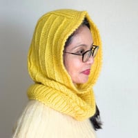 Frill Hoodie Tynn Peer Gynt version