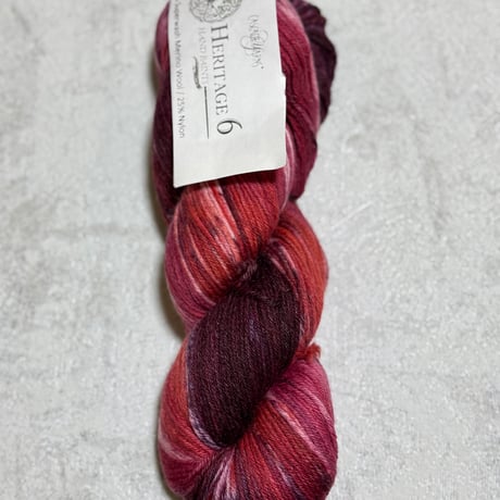 [Cascade] Heritage6 Hand Paints 610 (Roses)