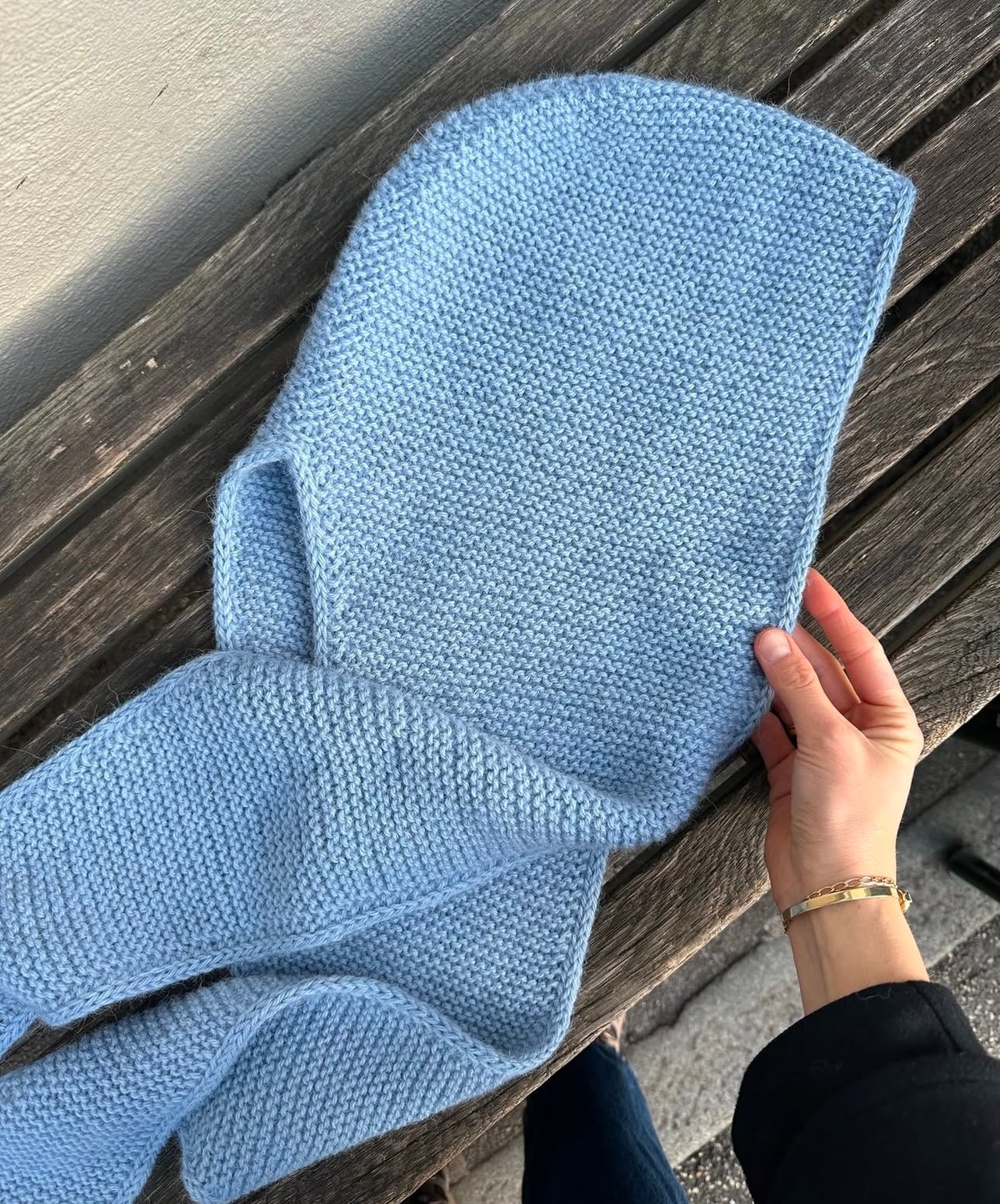 日本語文章パターン付キット Sophie Hood | K2tog Yarn and Hand
