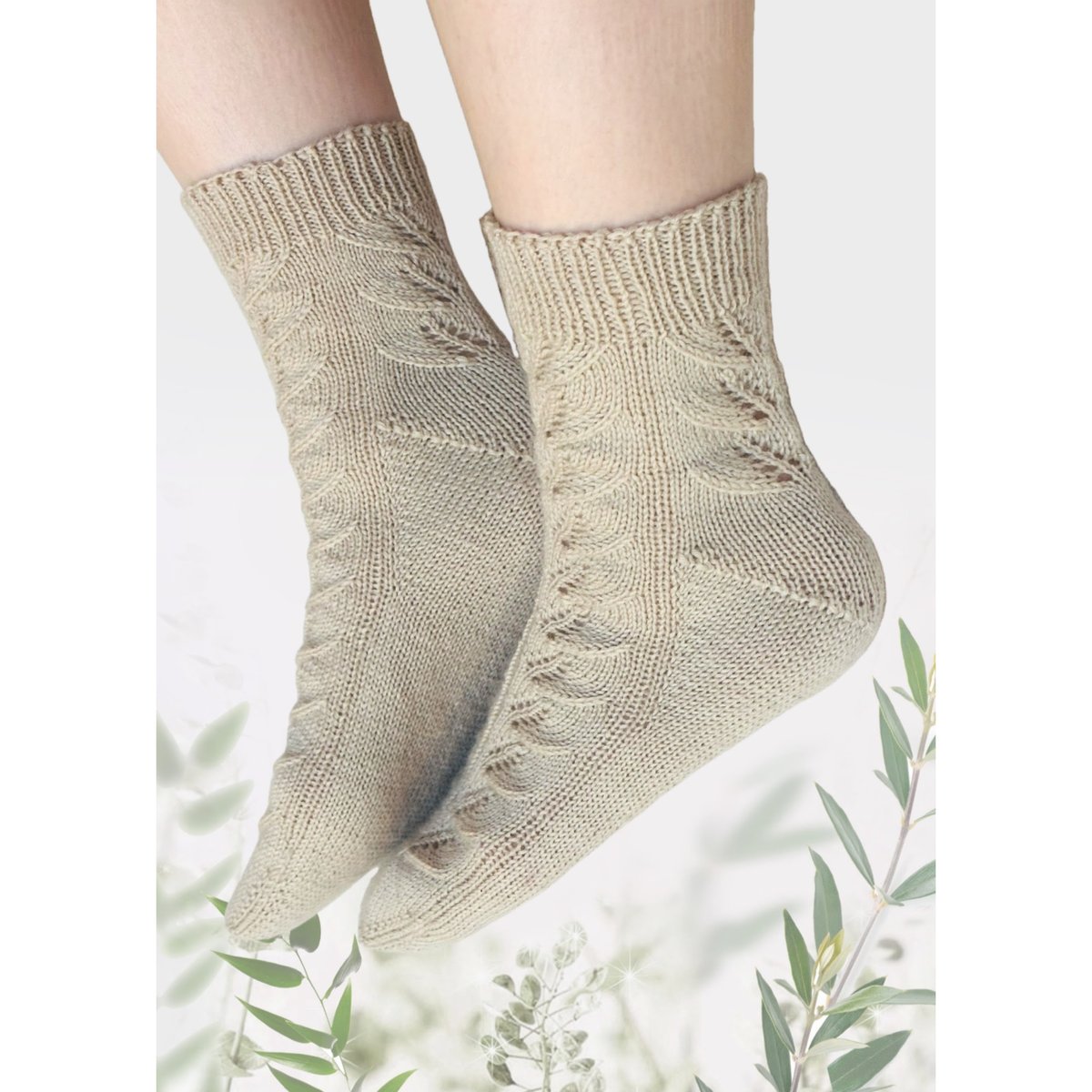 Lightwing Socks | K2tog Yarn and Handmade