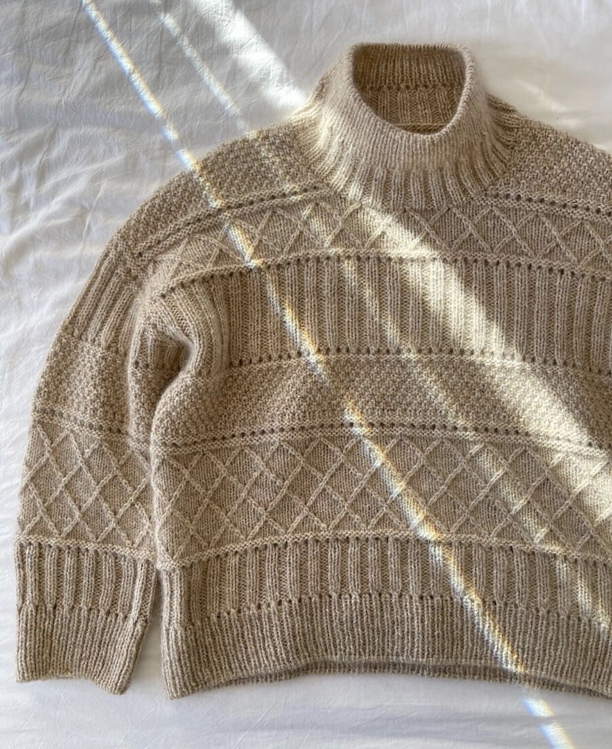 翻訳編図付キット Ingrid Sweater | K2tog Yarn and Handmade 翻訳編図付キット Ingrid Sweater | K2tog Yarn and Handmade