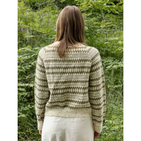 英文パターン付キット Kleiva Cardigan from 2410 Norske Ikoner