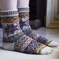 条件付翻訳編図キット K20-029 Lupin Socks from Gentle