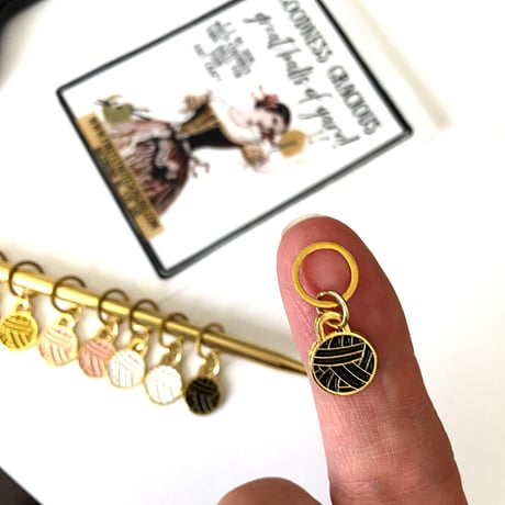 [FireflyNotes] Stitch Marker Yarn Balls