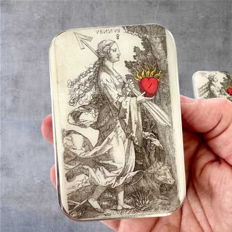 [FireflyNotes] Tin Large Venus & Flaming heart