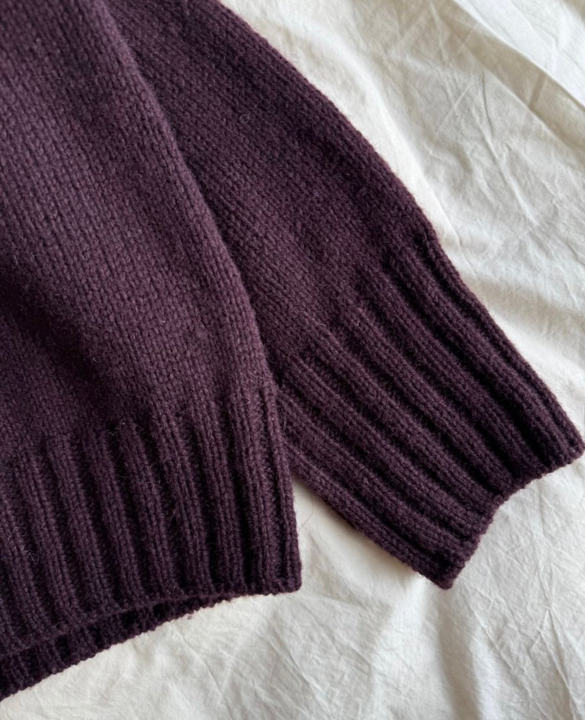 t. japan　v neck hand knit 日本語文章パターン付キット Hannah Sweater V-neck | K2tog Yar