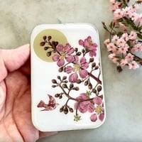[FireflyNotes] Tin Large Cherry Blossom & Swallow