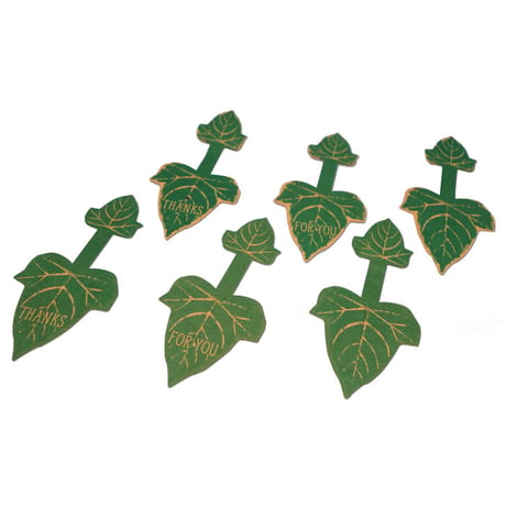 TAGGED GIFT TIE Leaf C