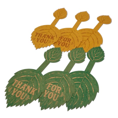 TAGGED GIFT TIE Leaf E