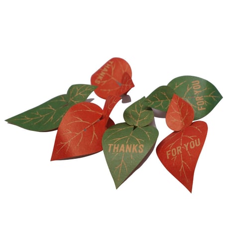 TAGGED GIFT TIE Leaf B