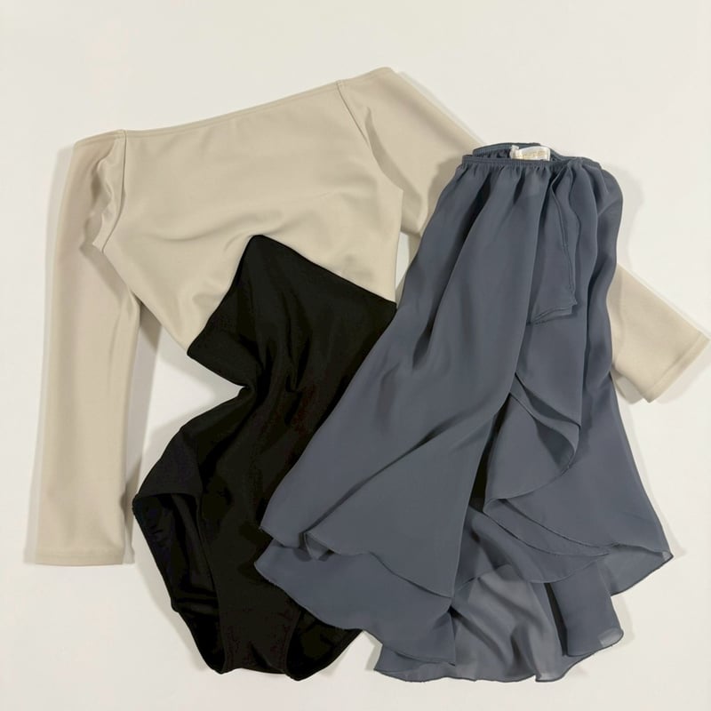 バイカラーレオタード】オフショルダーレオタード7分袖 エクリュ