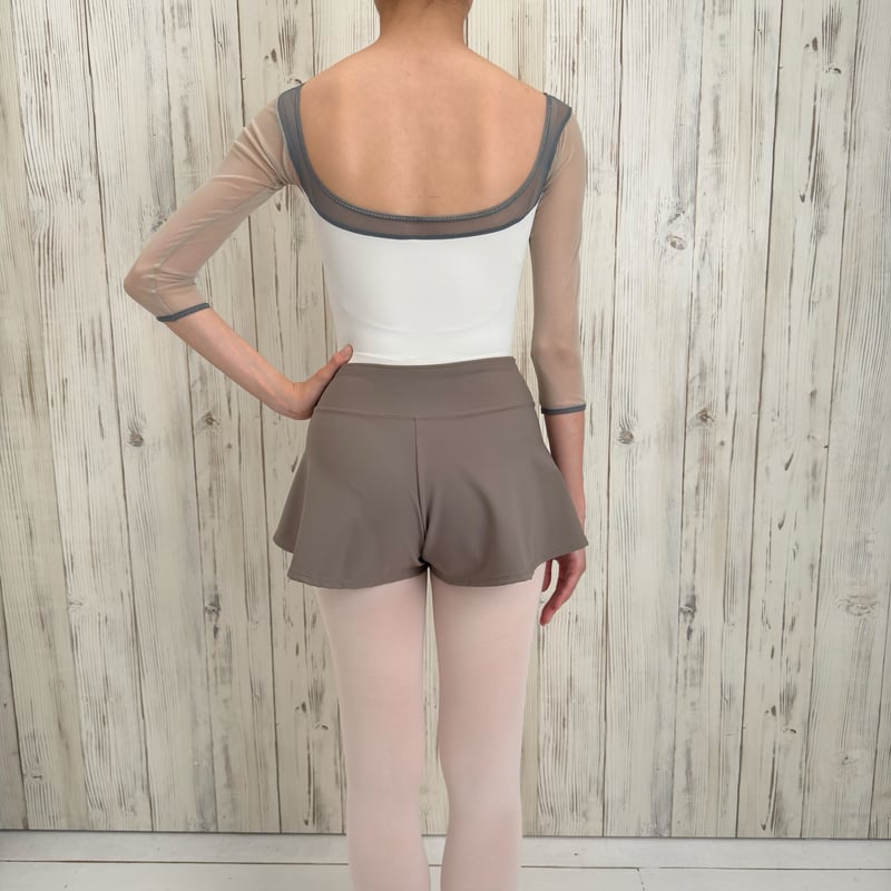 シルフィーヌ　LUCAS 花柄刺繍 シースルー袖 バレエレオタード　サイズ40 楽天市場 | sylphynes - バレエウエア レオタード、スカートの