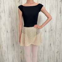 【sylphynes BLACK】オフショルダーフレンチスリーブレオタード<10868>