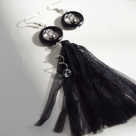 Taiwan black fringe (hook pierce)
