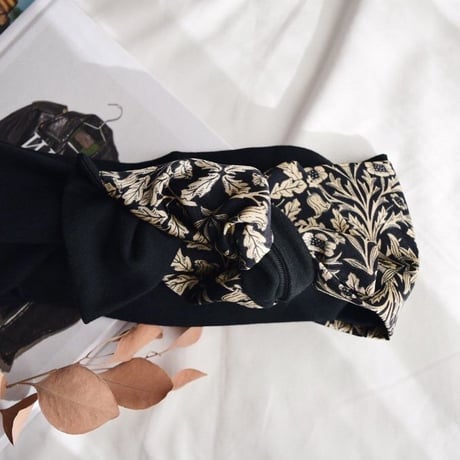 leaves black ivory × T-shirt black / ribbon turban
