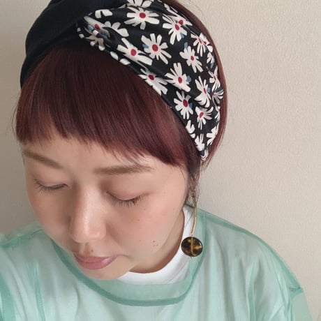 cross turban / Marguerite  × black / マーガレット柄  ヘアバンド