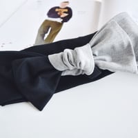 bicolor T-shirt  ribbon turban /gray x black