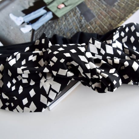 Scarf turban / dia dots  × base T-shirt black