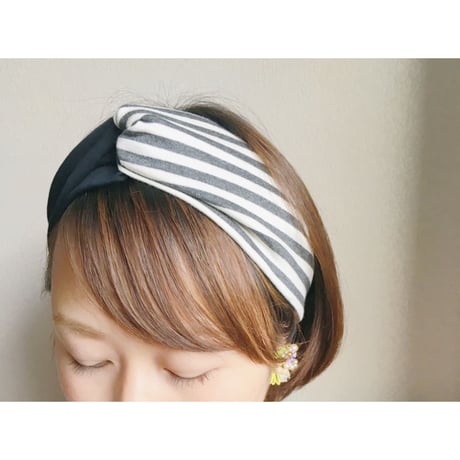 T-shirt turban / gray border x black / cross hairband