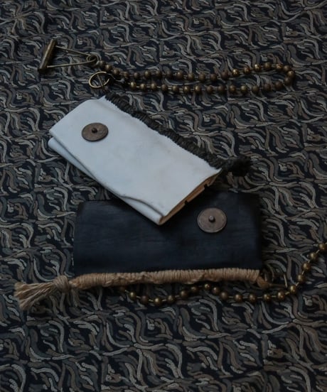 ferric "Leather wallet" Black & White.