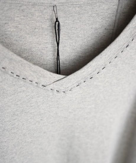 Hankes "Hand stitched halfsleeve cutsew" Italian grey.