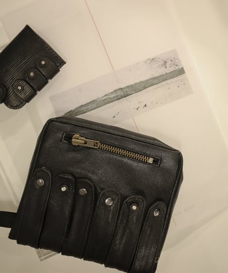 JFR "Six fingers clutch bag"